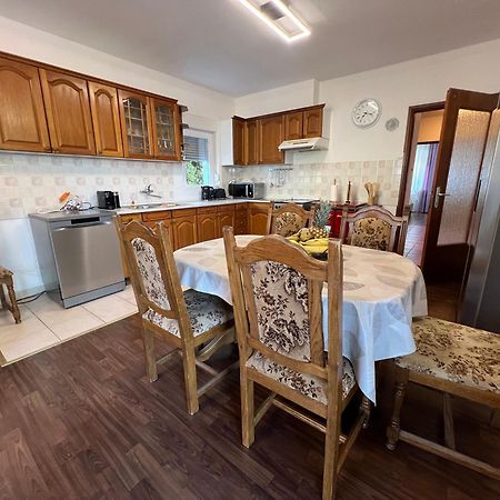 Apartment Lucija "Pet Friendly" Crikvenica Exterior photo